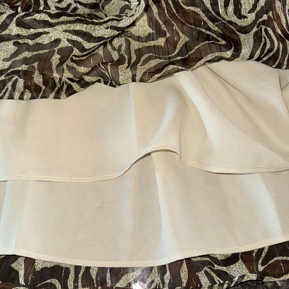 Walter Baker Nova Smocked Waist Ruffled Layered Animal Print Mini Skirt - Picture 4 of 6